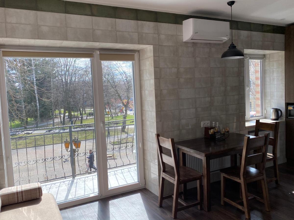 Park Apartment Winnica Zewnętrze zdjęcie